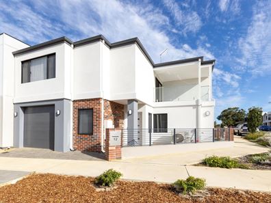 12 Colt Entrance, Cockburn Central WA 6164
