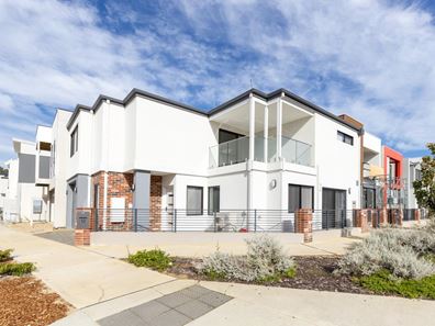 12 Colt Entrance, Cockburn Central WA 6164