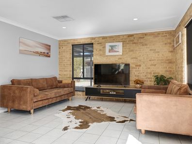 9 Verticordia Drive, Strathalbyn WA 6530