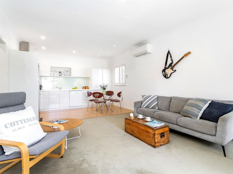 8/39 Broome Street, Cottesloe