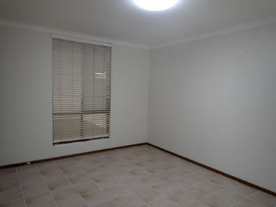 42 Moira Avenue, Forrestfield WA 6058