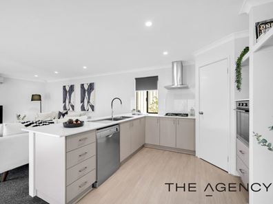 37 Gnangara Road, Madeley WA 6065