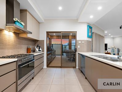 4 Baumea Turn, Hammond Park WA 6164