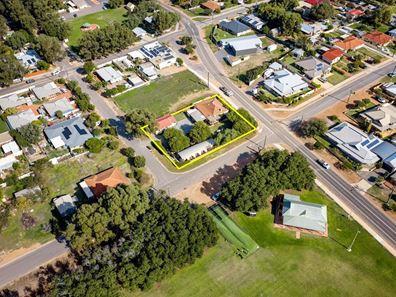32 Waldeck Street, Dongara WA 6525