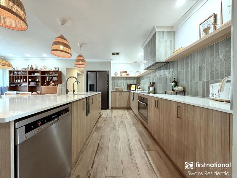 24 Windermere Boulevard, Aveley WA 6069