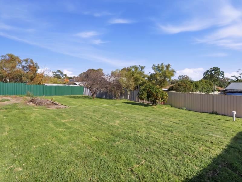 27A Clianthus Way, Koongamia