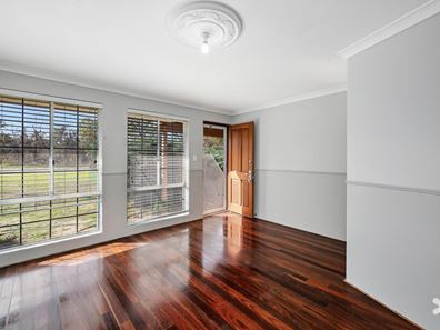 43 Luyer Avenue, East Cannington WA 6107