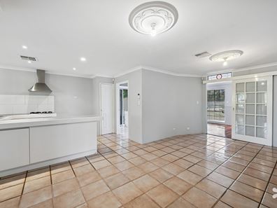 43 Luyer Avenue, East Cannington WA 6107