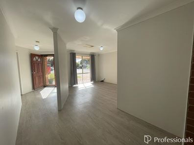 44 Flowerwood Way, Huntingdale WA 6110