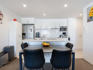 9/102 Kent Street, Rockingham WA 6168