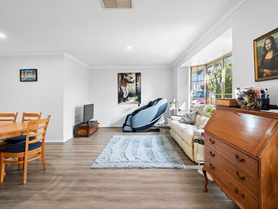 63 Blackwood Parade, Dudley Park WA 6210