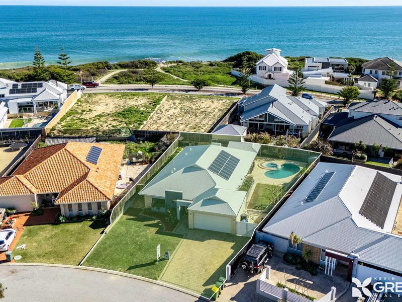 13 Grasshill Grange, Halls Head WA 6210