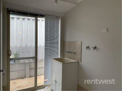 2 Bildjar Close, South Guildford WA 6055