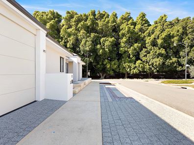 11 Principal Crescent, Coolbellup WA 6163