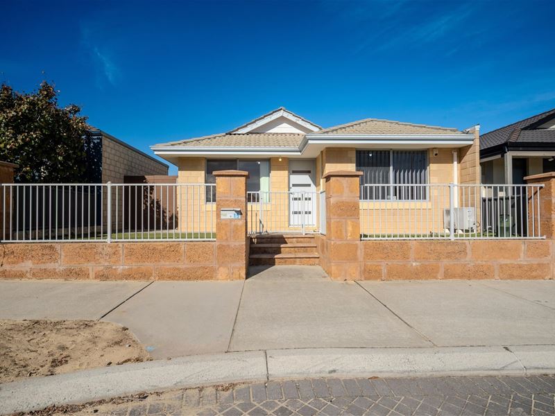 15 Splenders Avenue, Banksia Grove WA 6031