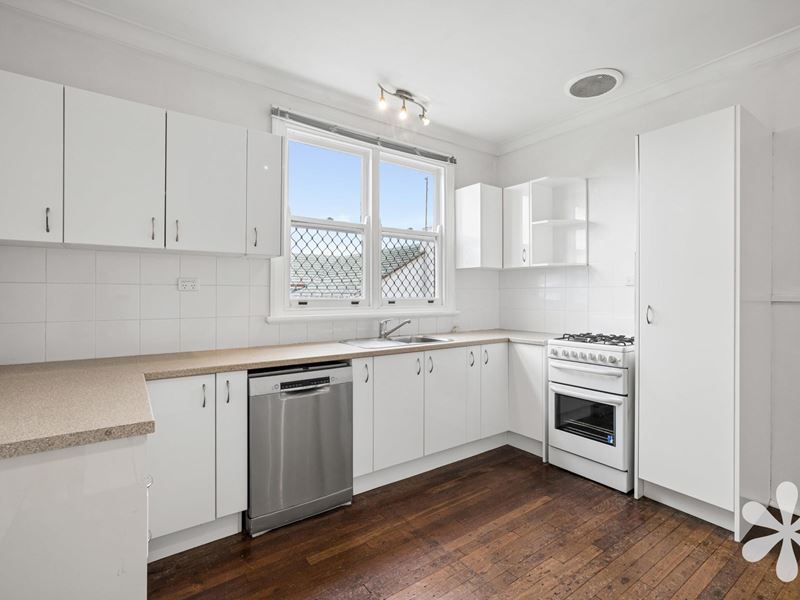 377 Carrington Street, Hamilton Hill WA 6163
