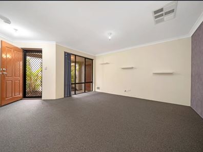 11 Cylinders Loop, Clarkson WA 6030