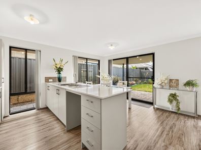 167 Strinesdale Boulevard, Aveley WA 6069