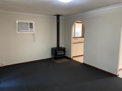 28 Petchell Street, Rangeway WA 6530