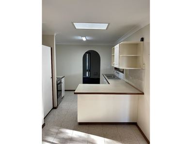 28 Petchell Street, Rangeway WA 6530