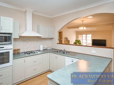 43 Inglis Street, Boyup Brook WA 6244