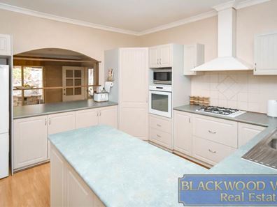43 Inglis Street, Boyup Brook WA 6244