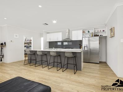 5 Viewpoint Mews, Drummond Cove WA 6532