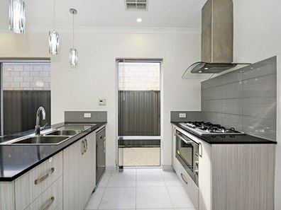 67 Waldeck Road, Caversham WA 6055