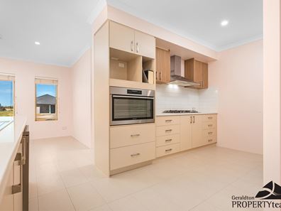 6 Protea Avenue, Moresby WA 6530