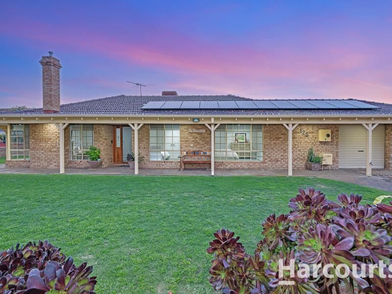 125 Timberlane Drive, Woodvale