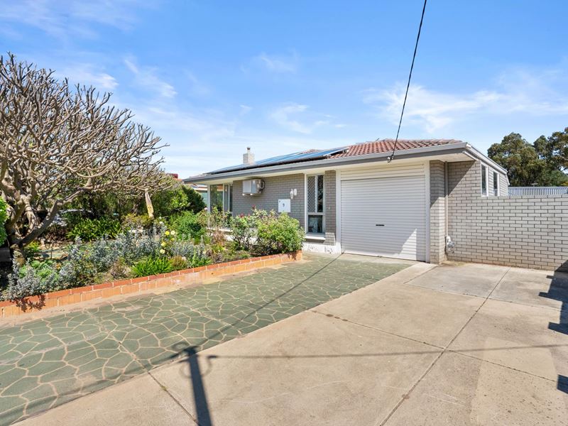 9 Columbia Close, Rockingham WA 6168