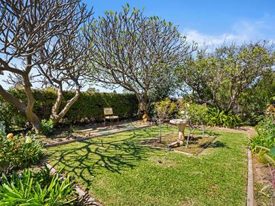 9 Columbia Close, Rockingham WA 6168