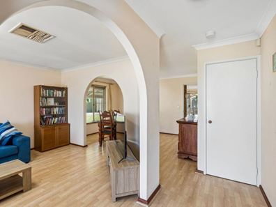 10B Alperton Court, Kingsley WA 6026