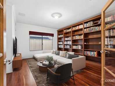 24 Campbell Road, Canning Vale WA 6155