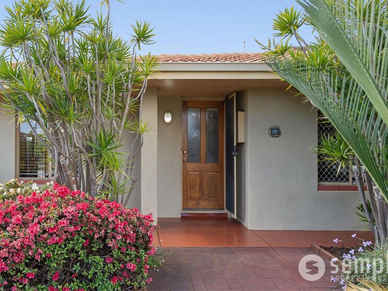 19 Chipla Way, Parkwood WA 6147