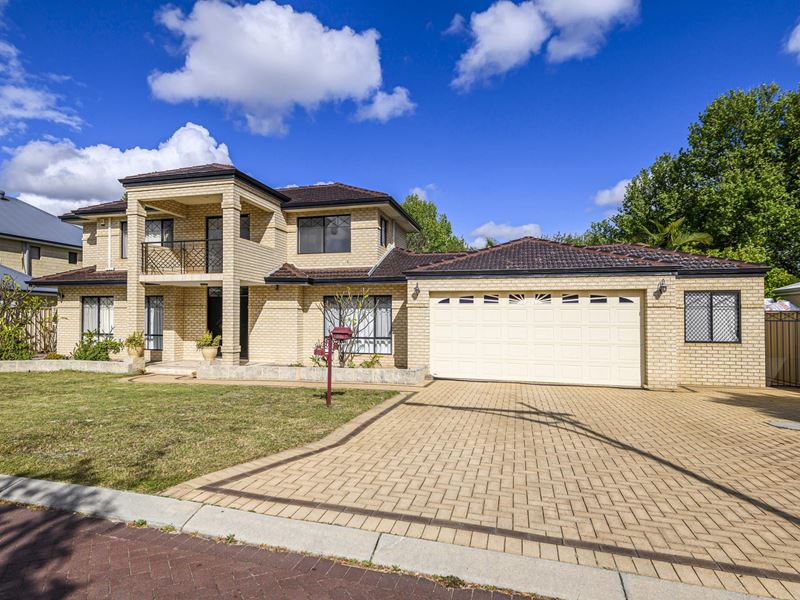 4 Amboy Lane, Canning Vale WA 6155
