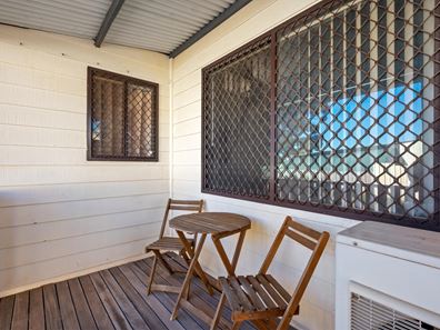 127b Davis Street, Victory Heights WA 6432