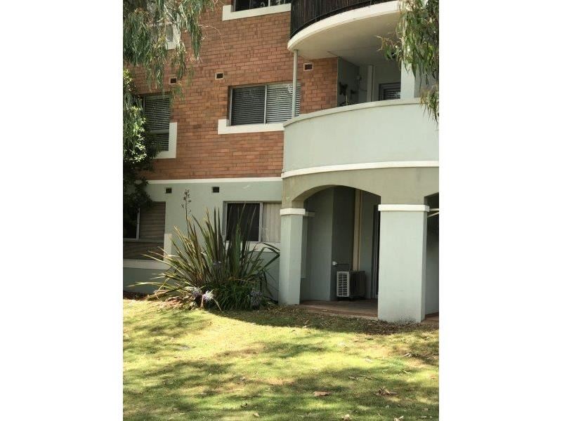 2/21 Montague Rise, Coolbellup WA 6163