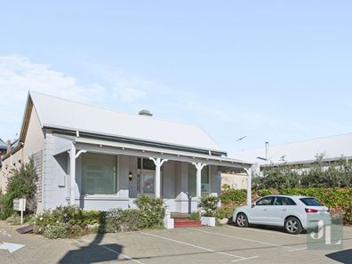 11/100 Stirling Highway, North Fremantle WA 6159