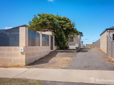 22 Dampier Street, Beachlands WA 6530