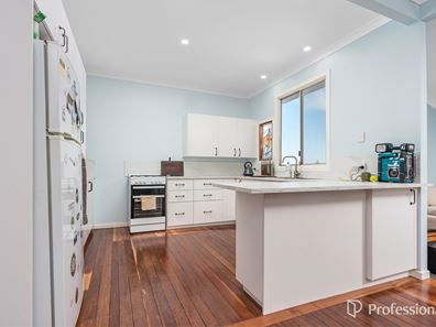 22 Dampier Street, Beachlands WA 6530