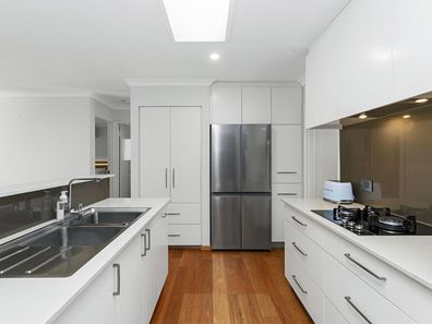 24 Brodie Lane, Scarborough WA 6019
