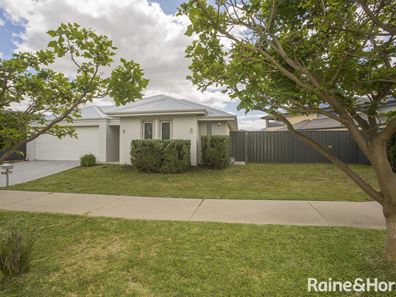 38 Kulungar Elbow, South Guildford WA 6055