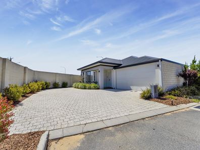 11 Piper Way, Southern River WA 6110
