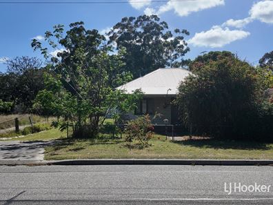 98 Astley Street, Gosnells WA 6110