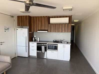 2 / 9 First Avenue, Onslow WA 6710