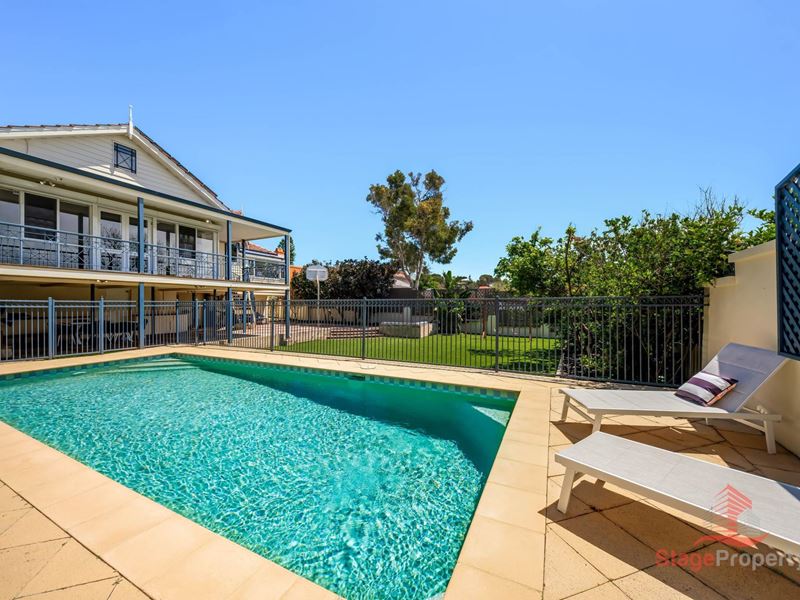 10 Cliff Road, Claremont