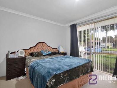 95 Strawberry Drive, Seville Grove WA 6112
