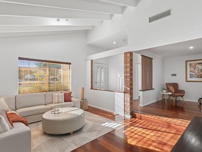 6 Baloo Grove, Kingsley WA 6026