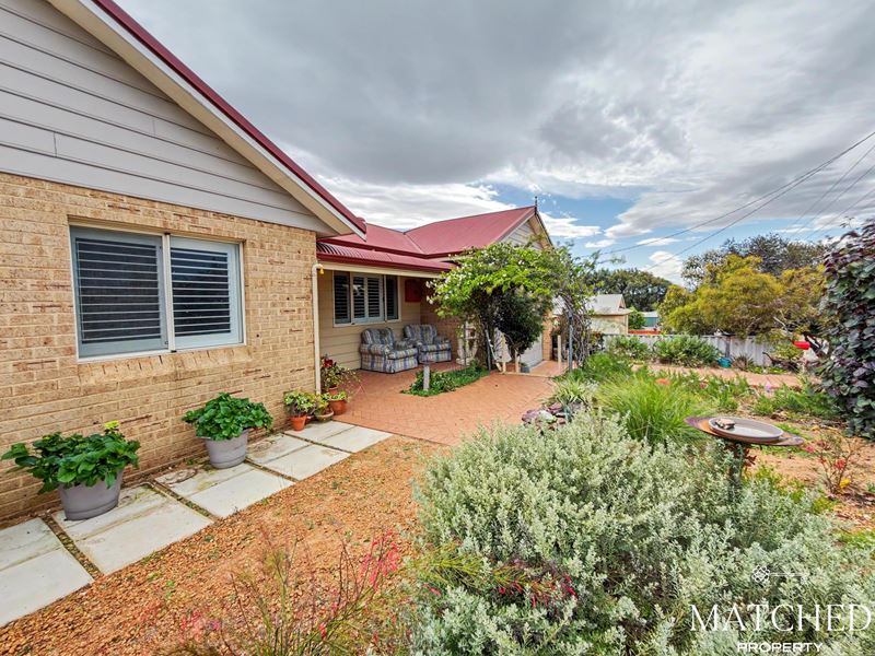 16 Bungaru Road, Port Denison
